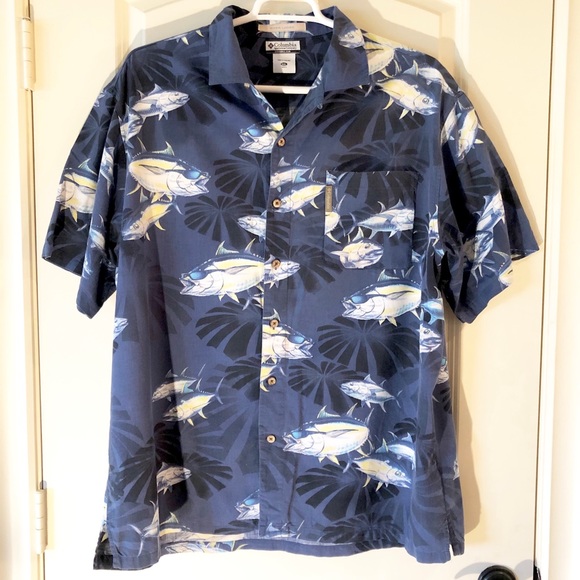 Columbia Other - Columbia River Lodge fish print shirt